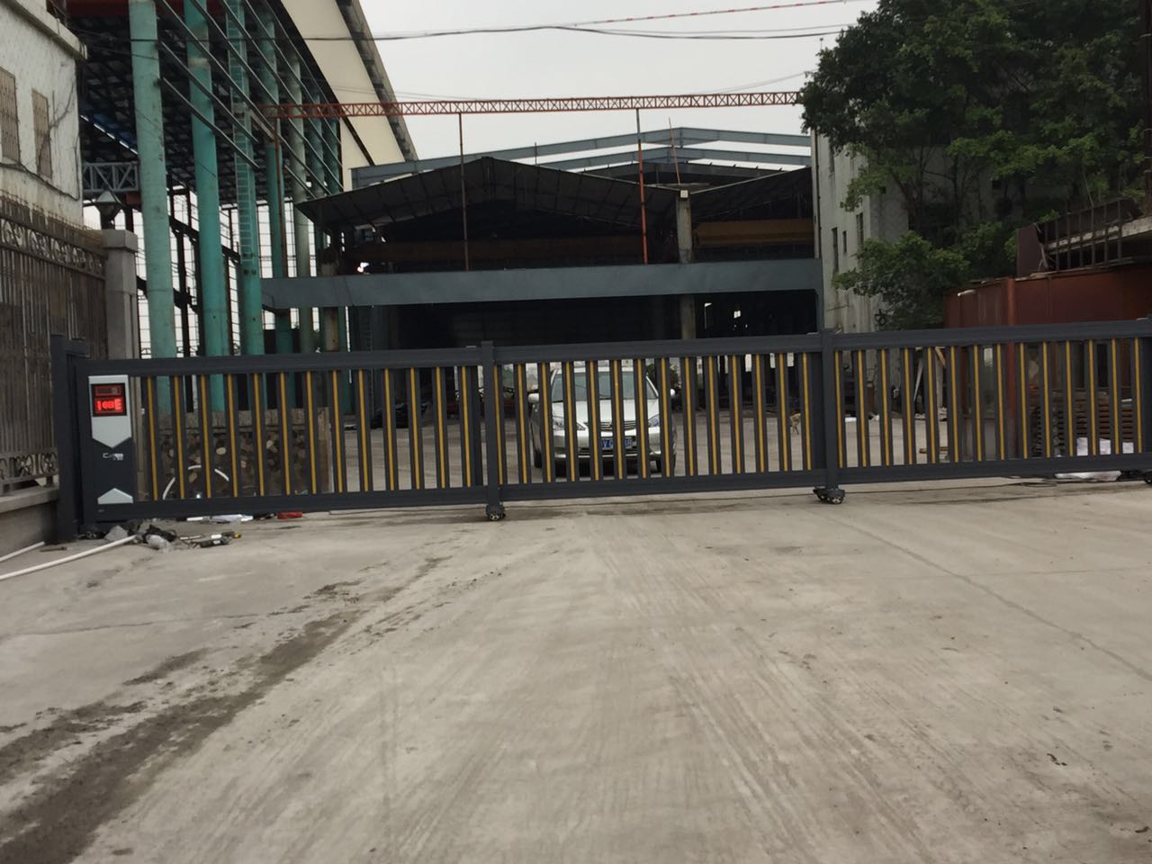 津市津市济南分段平移门